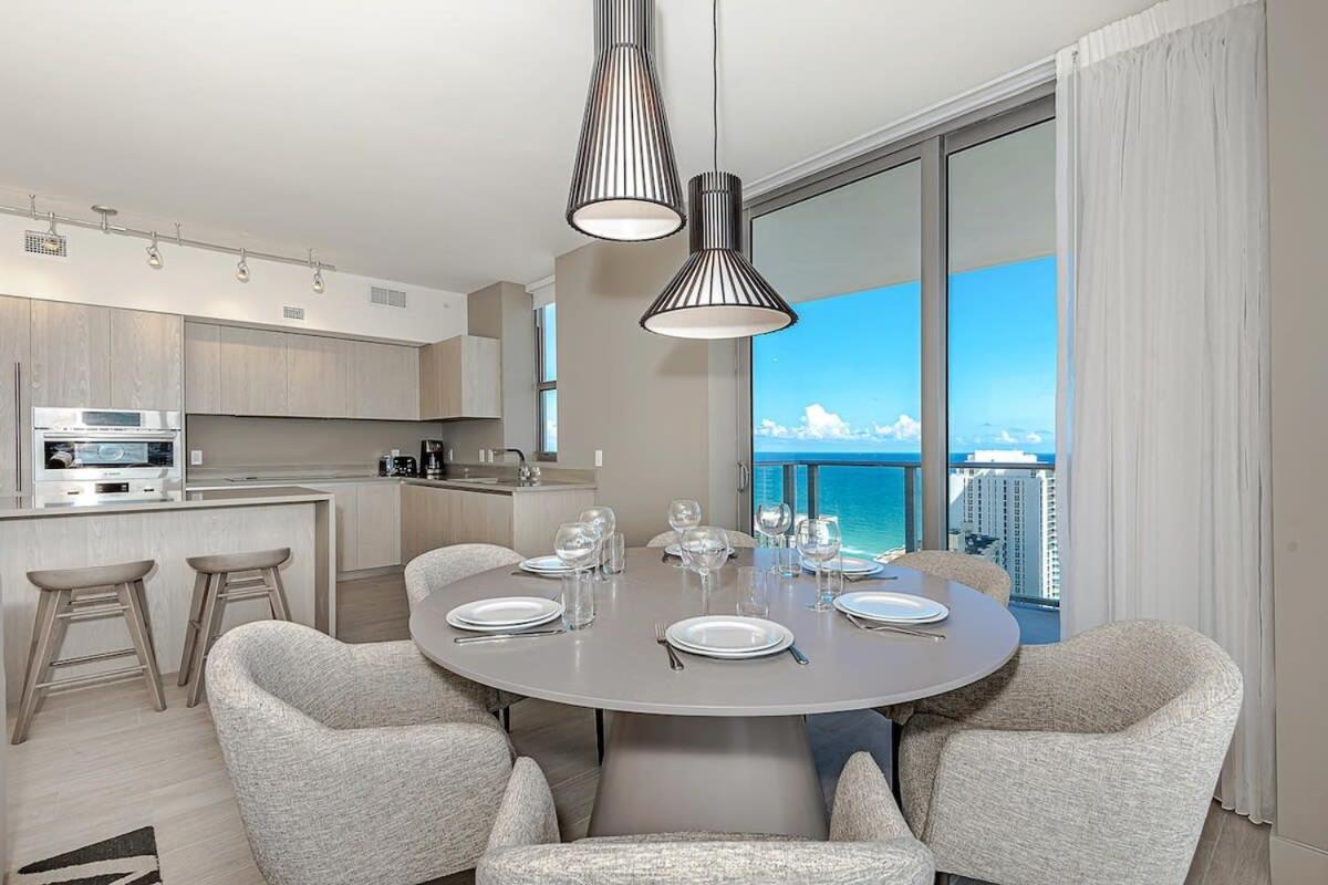 Appartement Wrap Around Balcony - Insane Views - Amazing Pools à Hollywood Extérieur photo