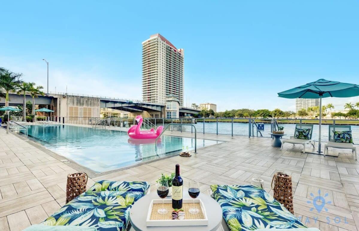 Appartement Wrap Around Balcony - Insane Views - Amazing Pools à Hollywood Extérieur photo